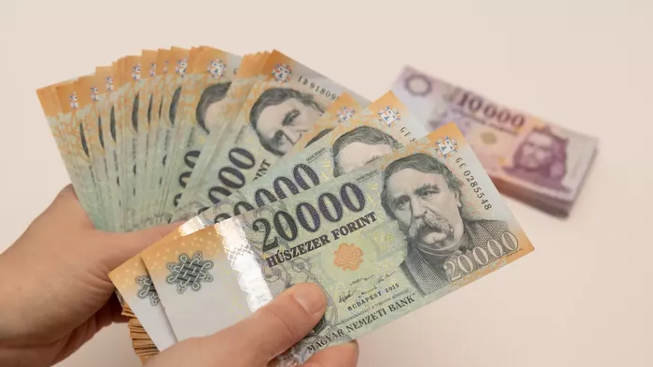 Tíz százalék körüli minimálbér-emelés jöhet 2026-tól - Ez más juttatásokat is érint