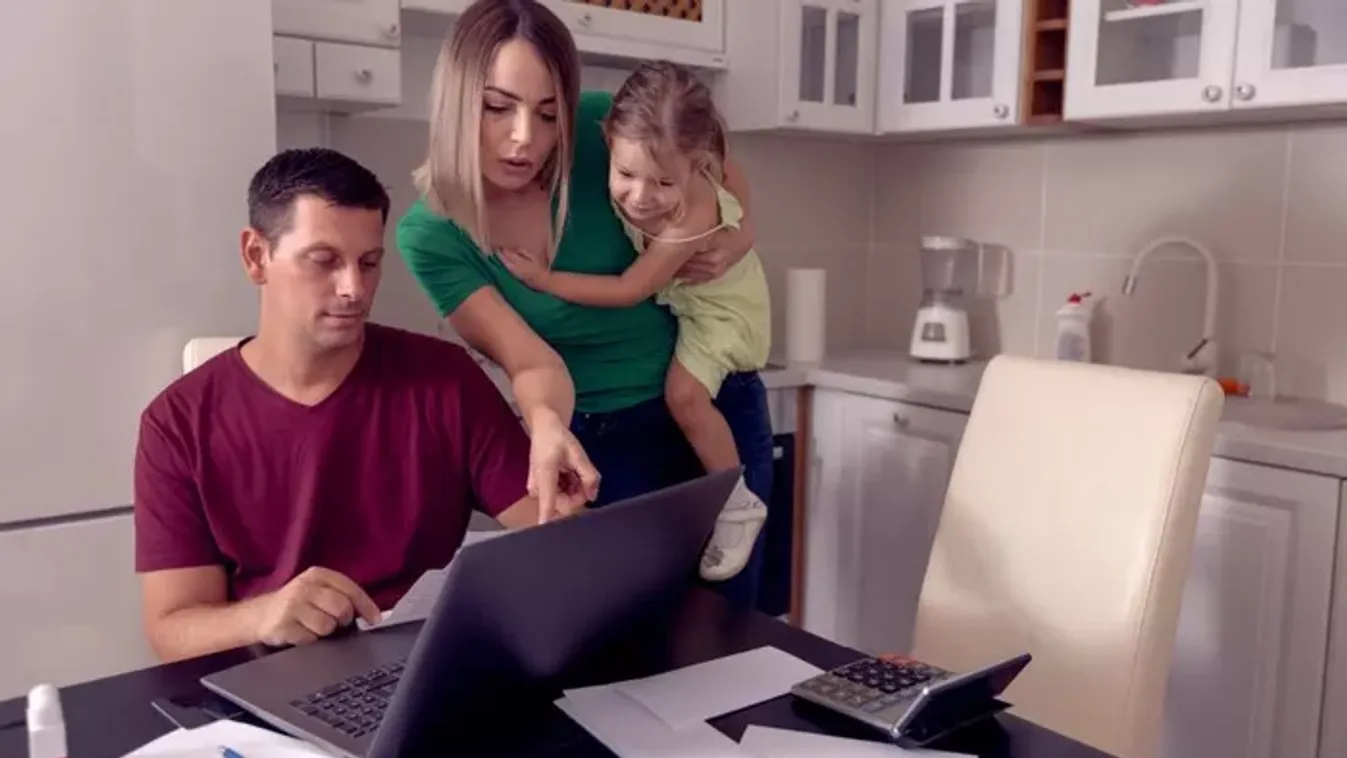 A gyerekeket sem kímélné a Tisza megszorító csomagja