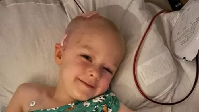 Darabokra tört a csodás kisfiú koponyája, mégis túlélte