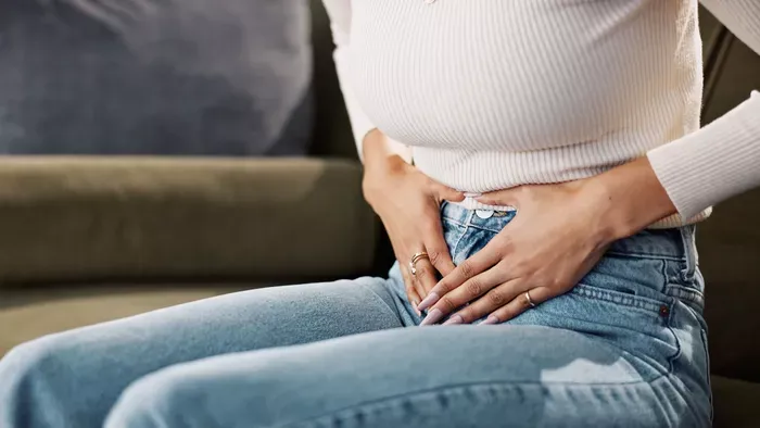 Hasmenésnek hitték, pokoli diagnózist kapott a fiatal lány