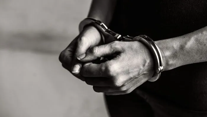 Vádat emeltek a férfi ellen, aki egy nőre támadt Borsodban