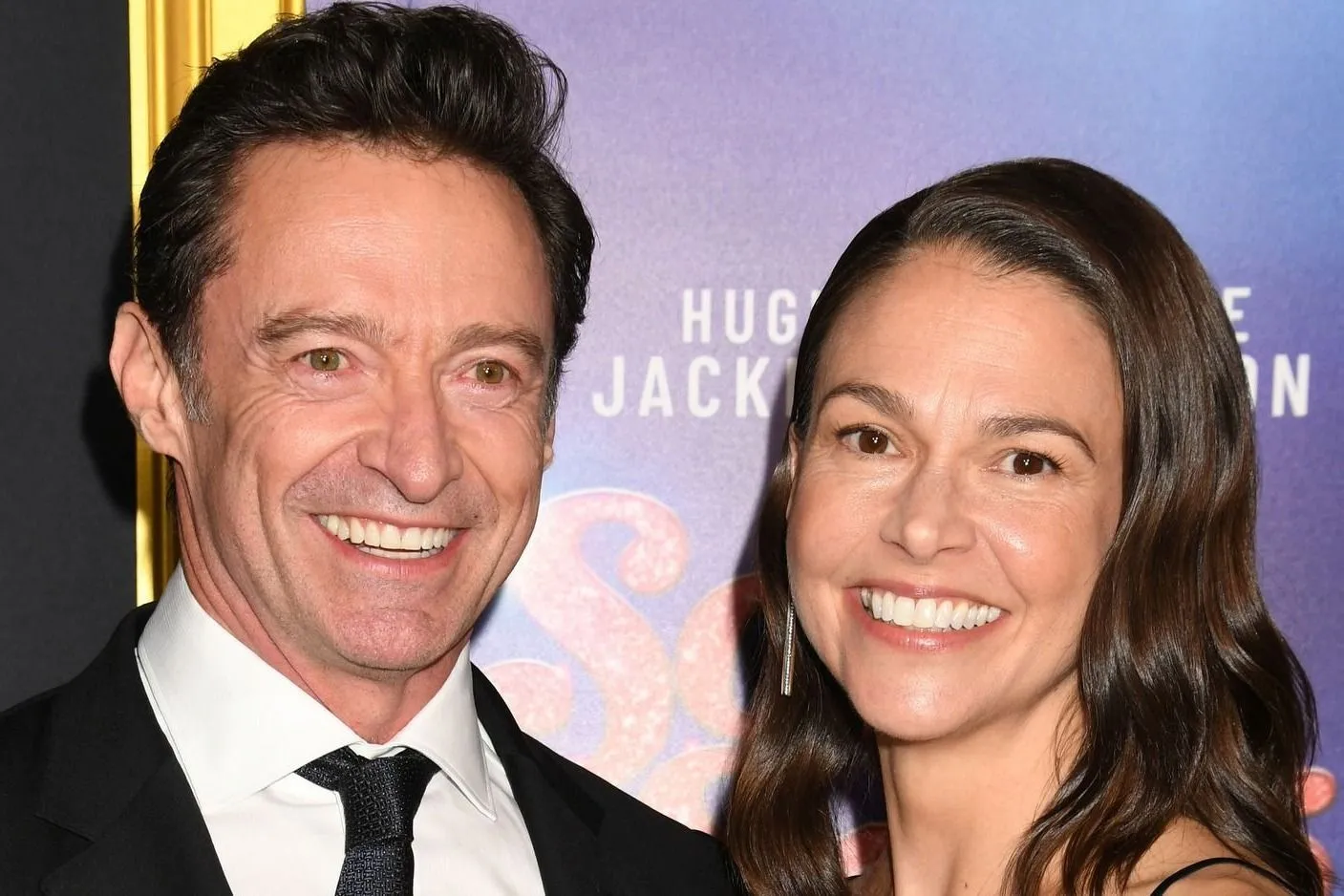 Vége a pletykáknak! Hugh Jackman végre felvállalta új kapcsolatát