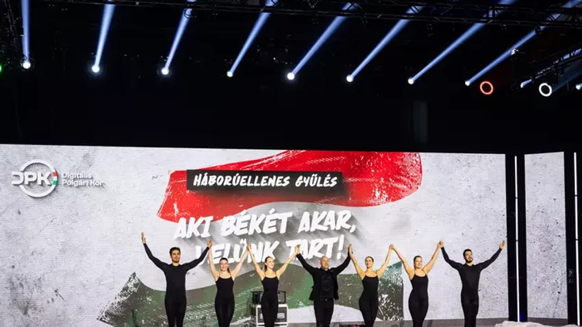 Sztárdömping a nyíregyházi Háborúellenes Gyűlésen