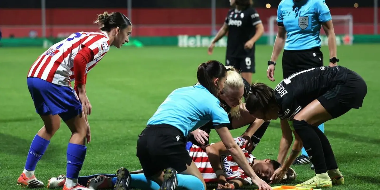 Agysérüléssel szállították kórházba a 21 éves focistát