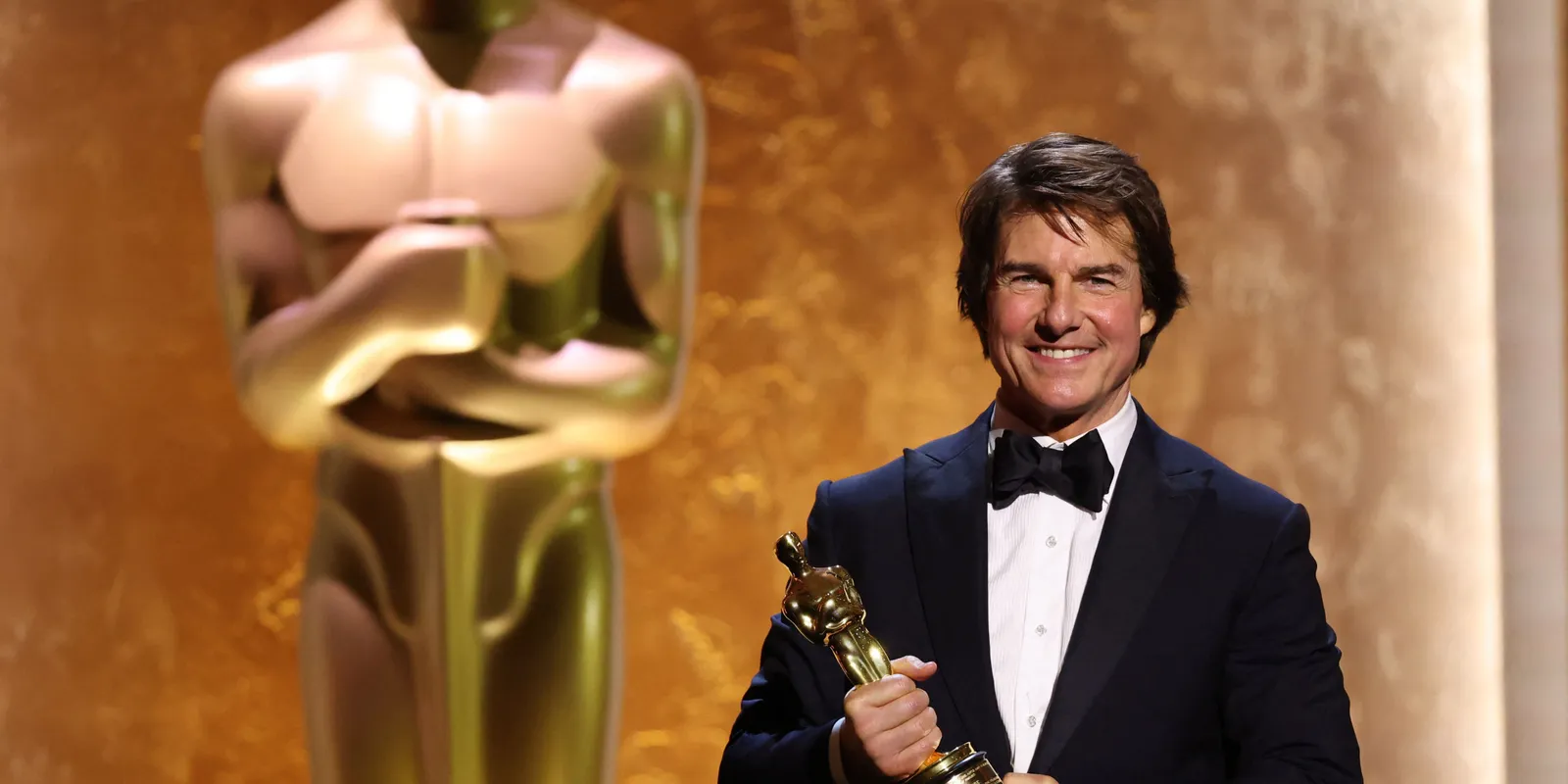 Tom Cruise végre megkapta az Oscar-díjat