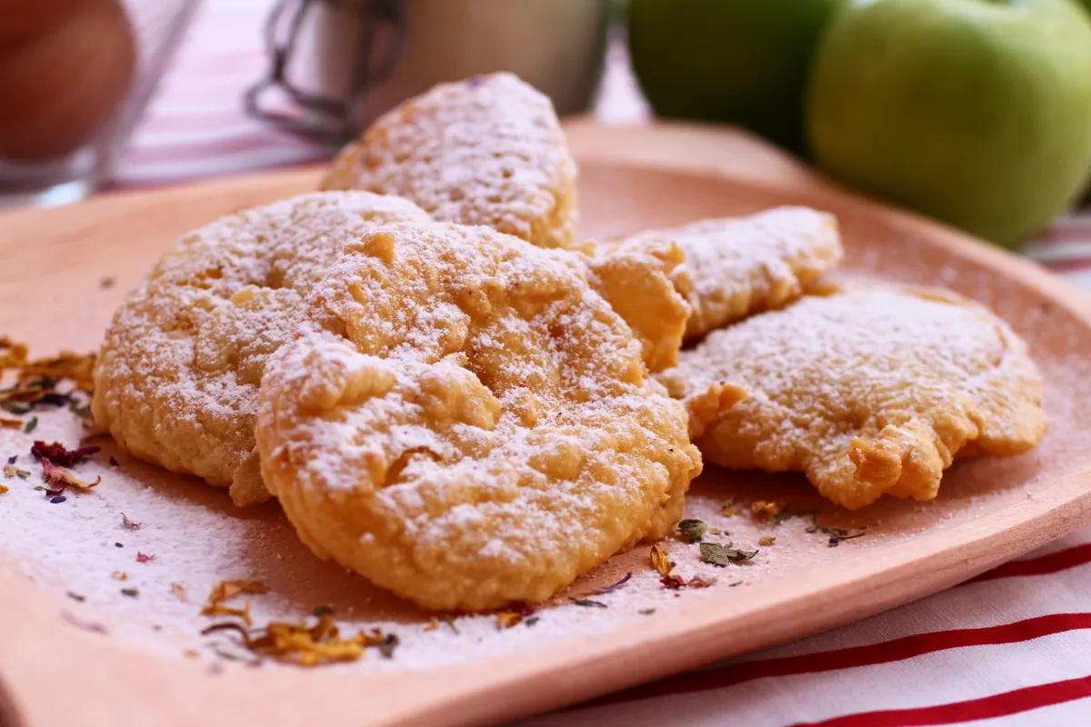 A gyorsan elkészíthető desszertek közé tartozik a kefíres puffancs.