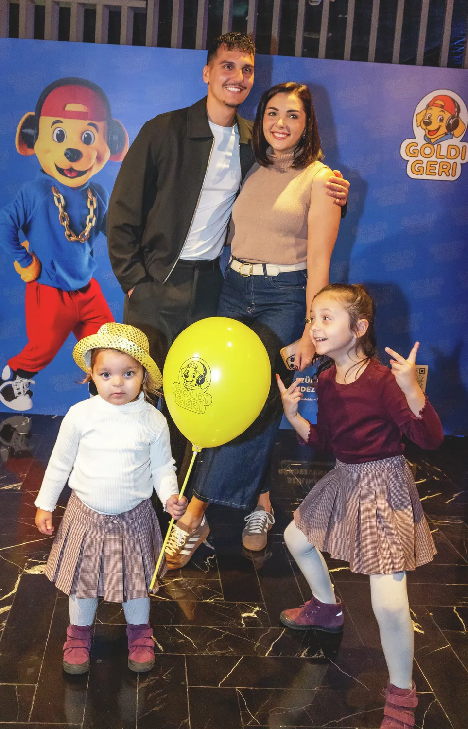 Bódi Megyer tudja, hogy időnként elkényezteti a lányokat. 