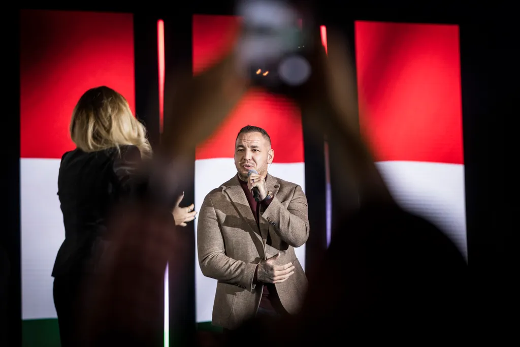 Háborúellenes Gyűlés, curtis, radics gigi