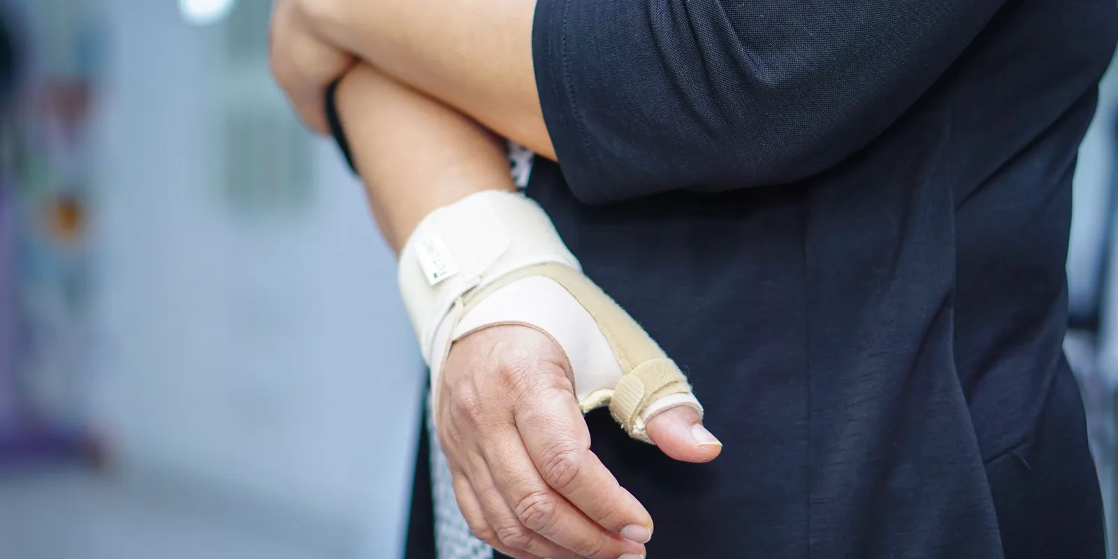 Túlhasználod a kezed? Fájdalmas ínhüvelygyulladáshoz vezet