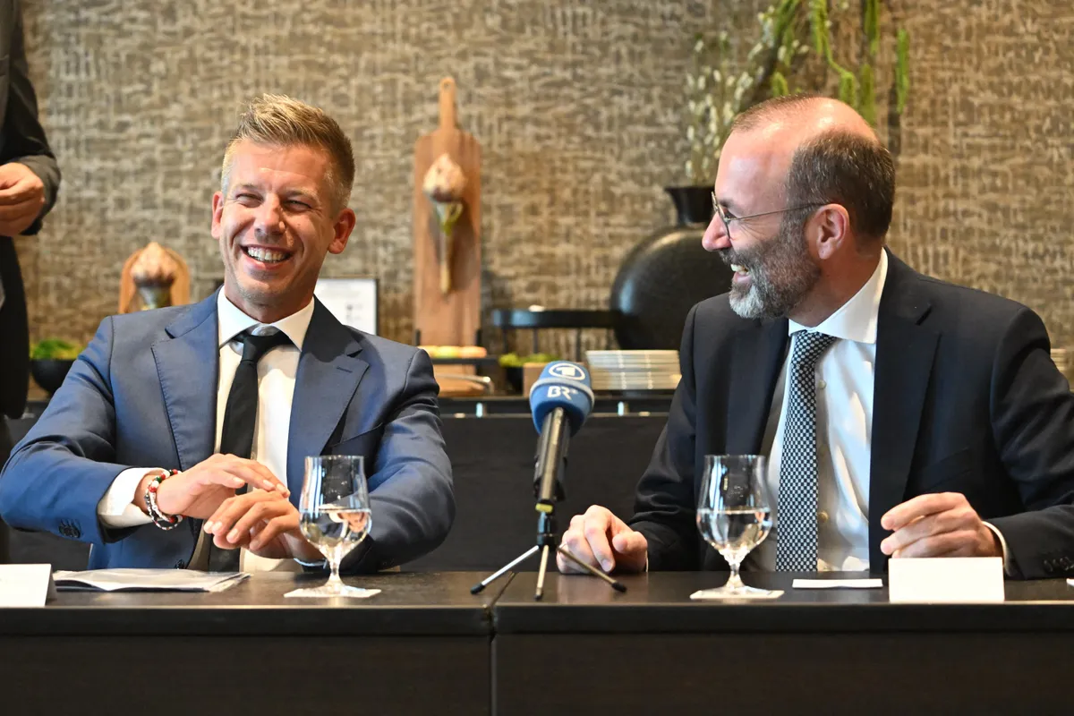 Magyar Péter és Weber