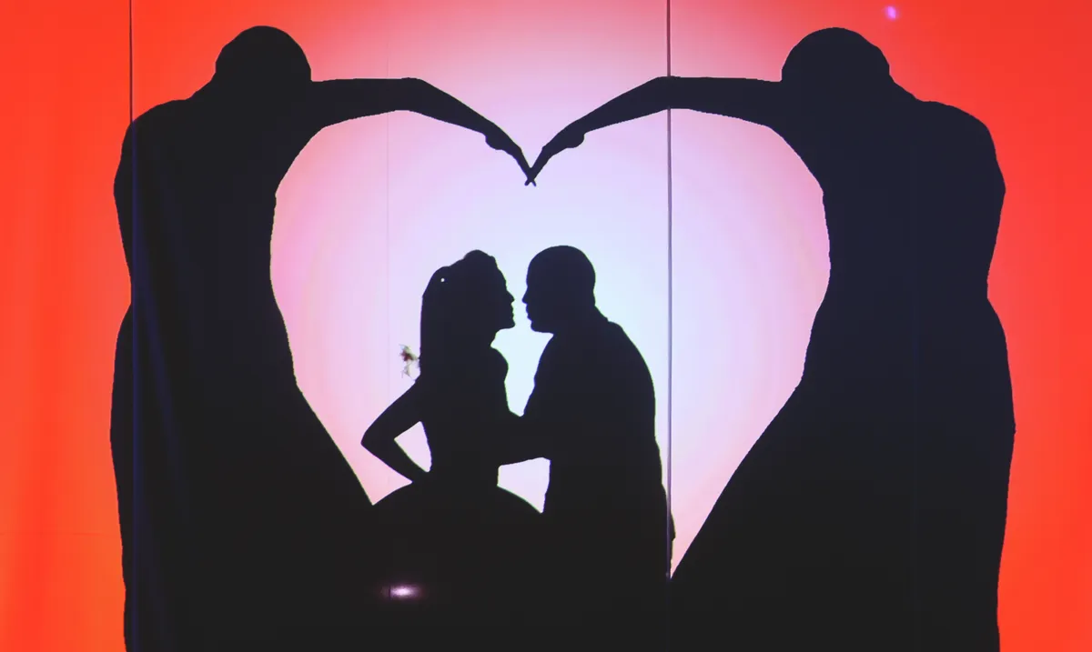 Az Attraction nyitotta a mai Háborúellenes Gyűlést.