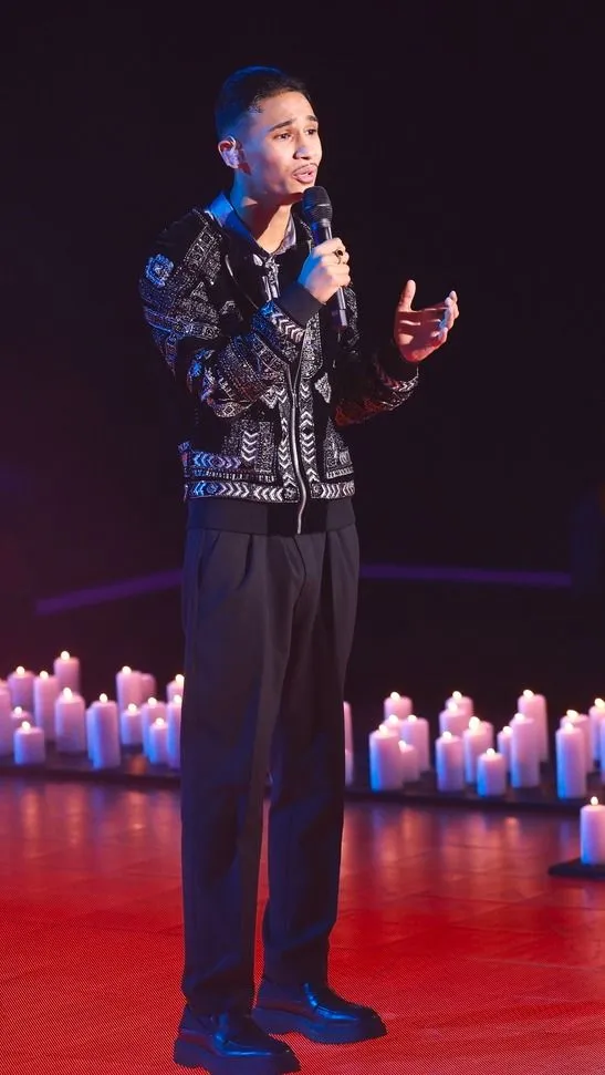 Ádám Attila mellett ott a közönség!