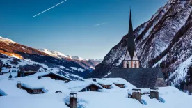 Síelés luxusszinten: Európa ötödik legmagasabb csúcsánál Ferenc József lakosztályában pihenhetsz