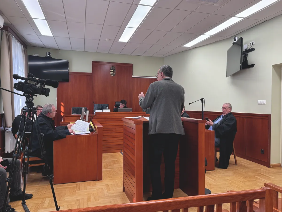 20251020 Csányi mászókabaleset tárgyalás KD (5)