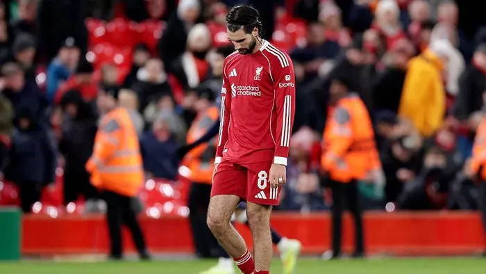 Szoboszlai a válságértekezlet alatt üzent Liverpoolból