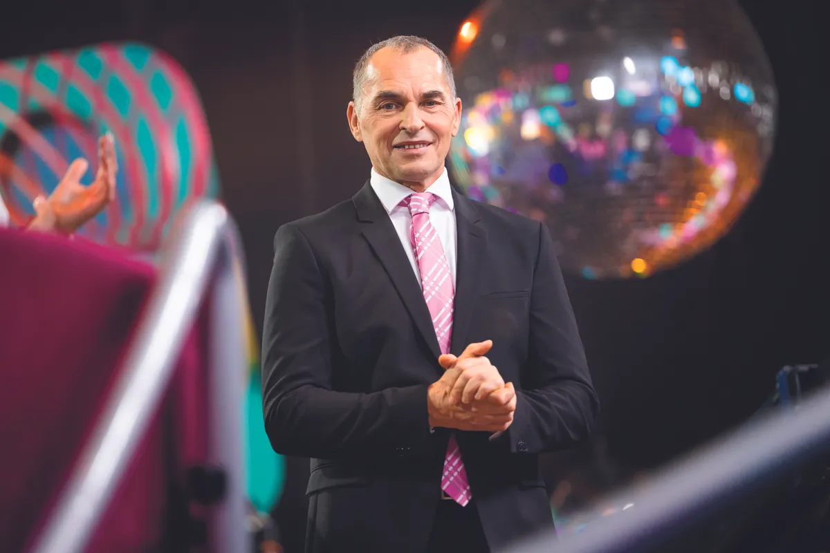 hot! magazin címlap feltöltésekEDINAHorváth ÉvaAnger ZsoltADRIÁNMegyeri CsillaHorváth Tamás NIKI Palik László Szacsvay