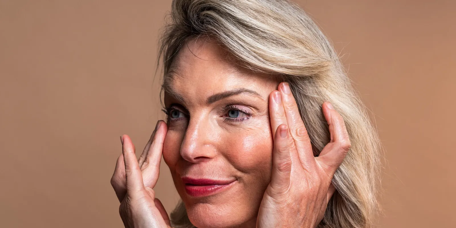 Így őrizheted meg a bőr rugalmasságát 50 felett