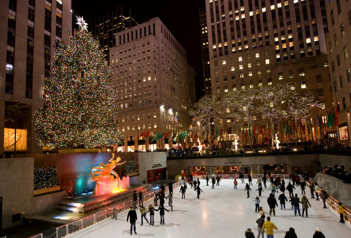 A New York-iRockefeller Center karácsonyfája világhírű
