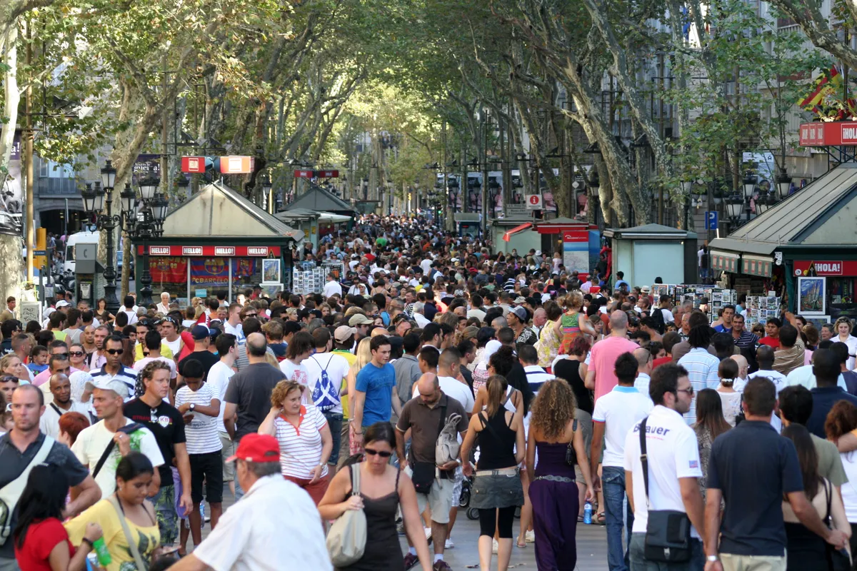 a La Rambla utca Barcelonában ahol szintén sok a zsebtolvaj