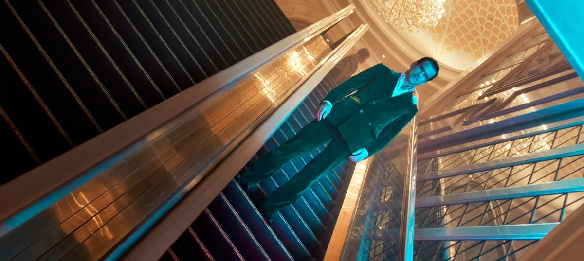 Edward Berger rendező sajátos látásmódja lenyűgöző képeket eredményez (Fotó: Netflix)