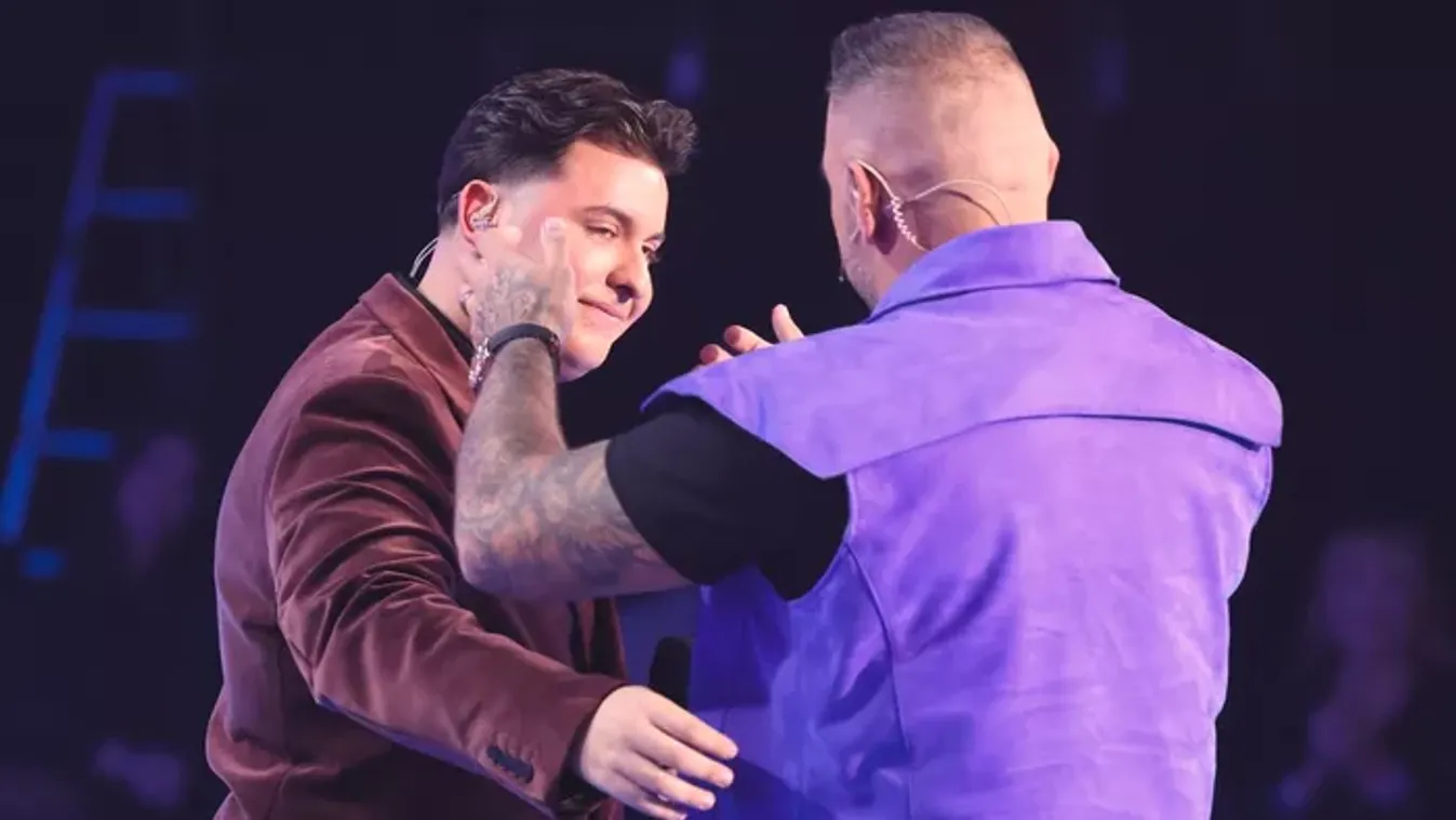 „Úgy szeretlek, mint a fiamat. Köszönöm” – eltört a mécses, sírva borult egymás nyakába Curtis és Kökény Attila fia a Megasztárban