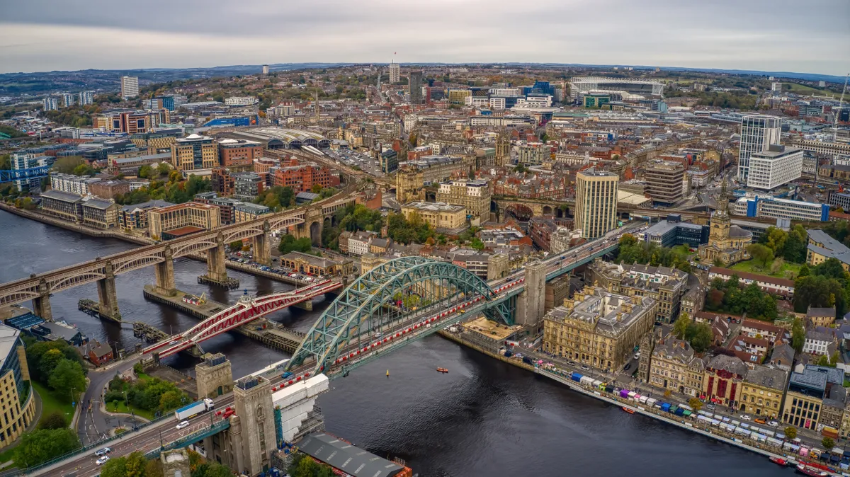 Newcastle folyója és hídjai madártávlatból