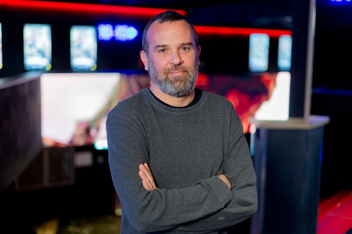 Dyga Zsombor a Sárkányok Kabul felett rendezője.