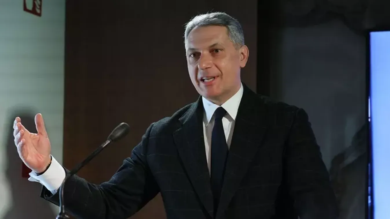 Lázár János: Orbán Viktor angolul is tökéletesen képviselte a magyar érdekeket Washingtonban