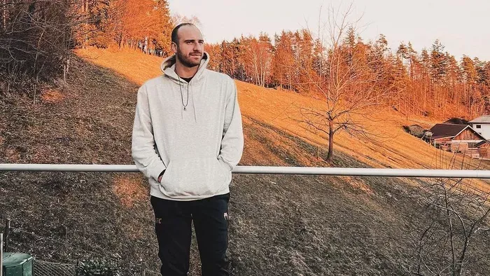 „A büdös fr*ncba” - döbbenetes, ami Brasch Bencével történt