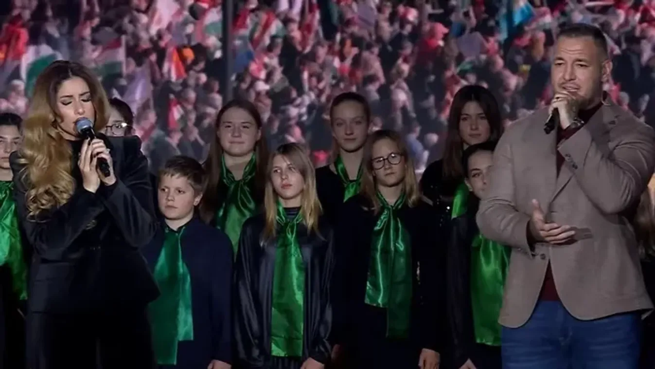 Elsöprő siker a Háborúellenes Gyűlés színpadán: Te már hallottad Curtis és Radics Gigi új dalát?