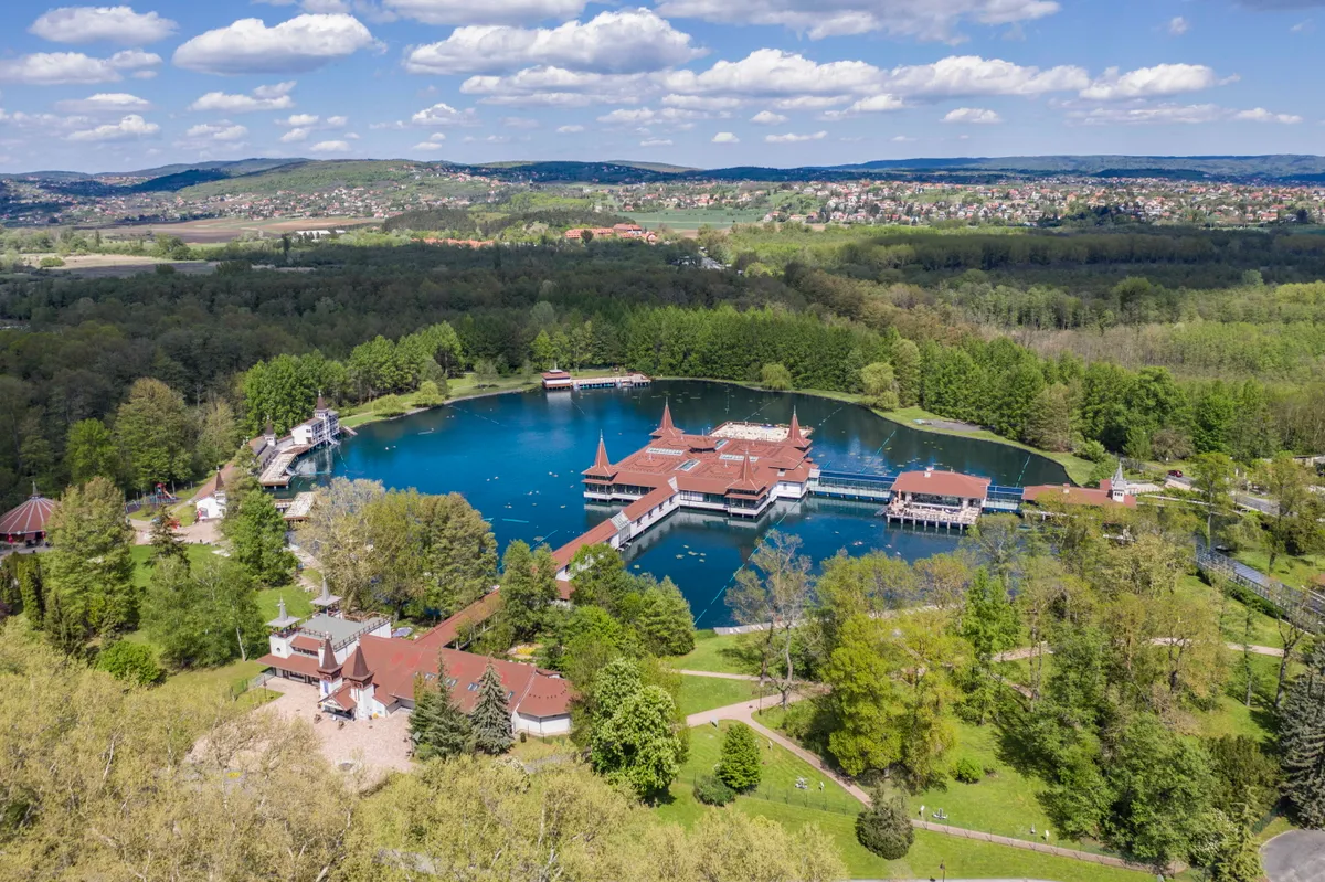 Hévízi Tófürdőbe is váltható tb alapon nyugdíjas kedvezmény