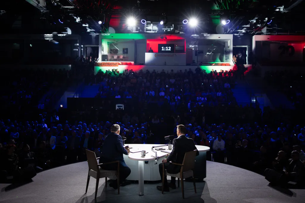 Háborúellenes Gyűlés, Nyíregyháza, 2025. 11. 29.
Orbán viktor