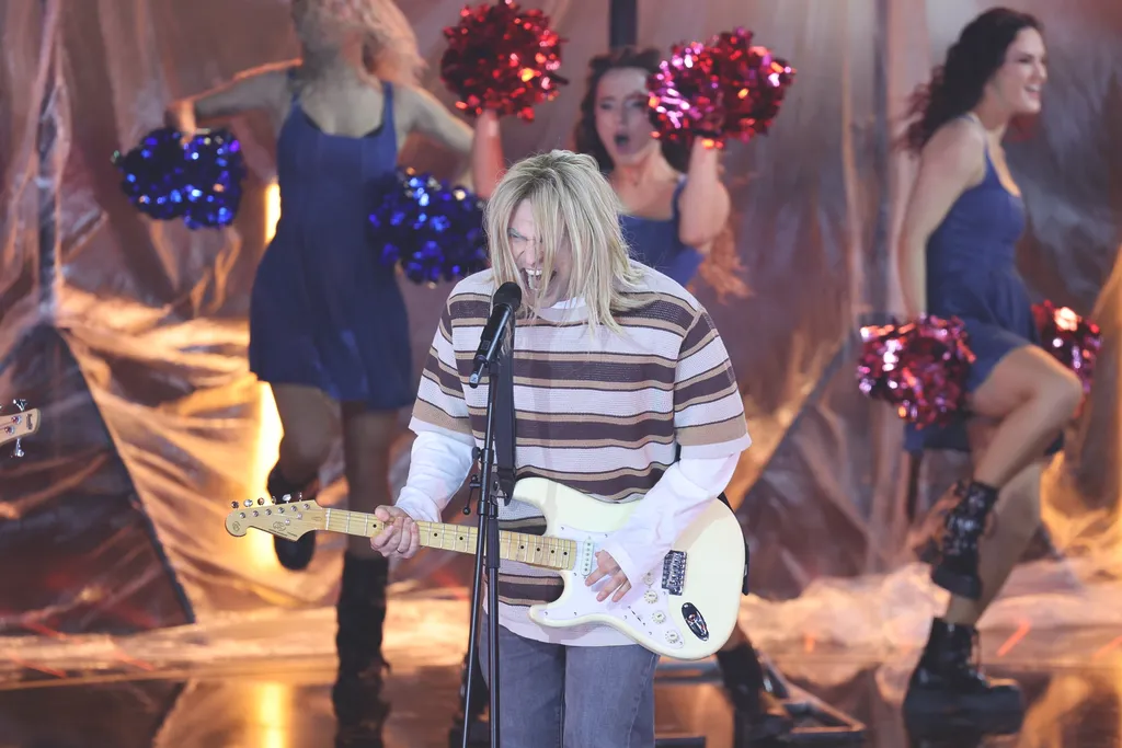 A Nirvana frontembere, Kurt Cobain bőrébe bújva lépett színpadra Horváth Tamás. 