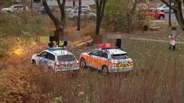 A bokorban letakarva találtak rá egy holttestre Győrben