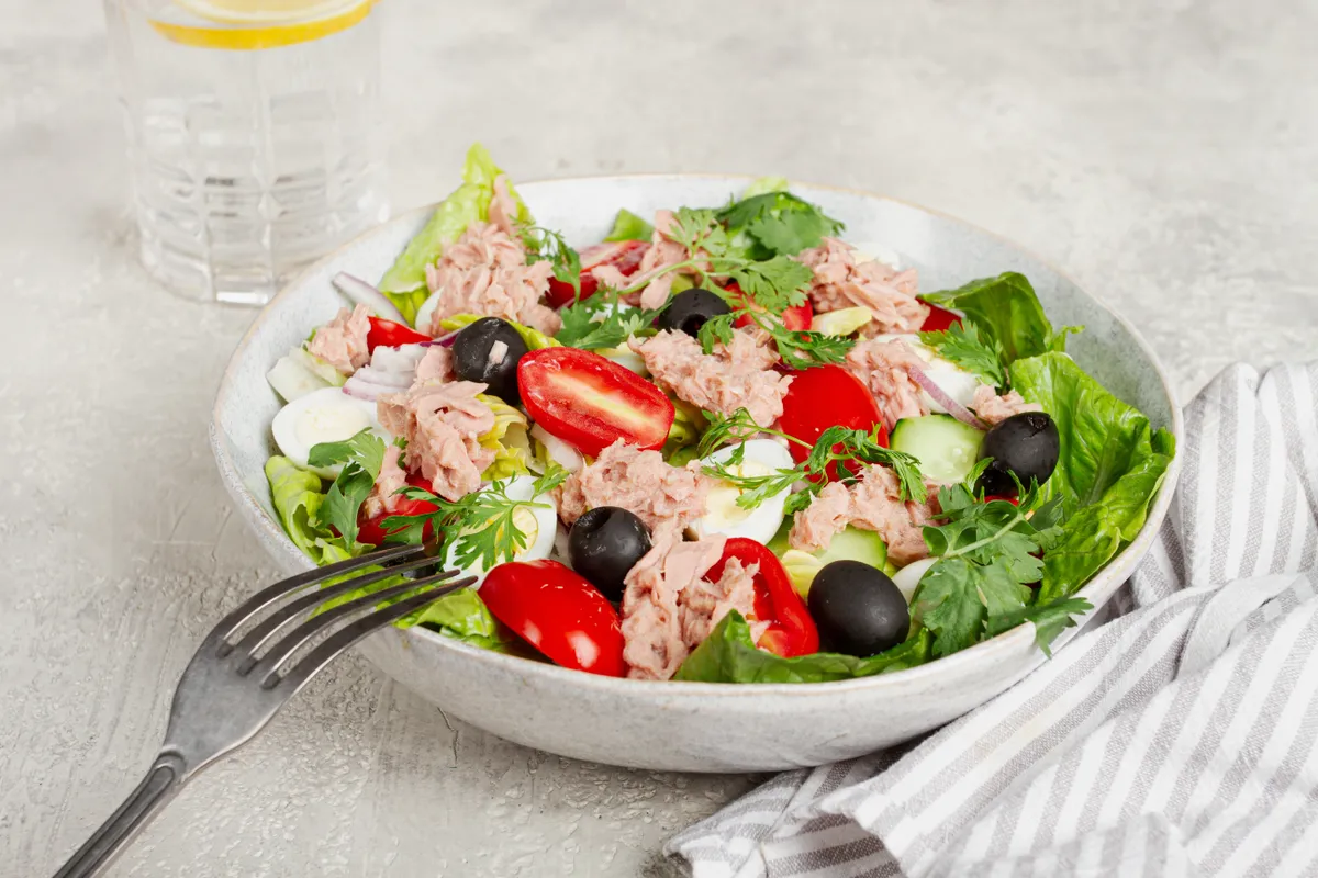 Gyulladáscsökkentő diéta tonhal salátával