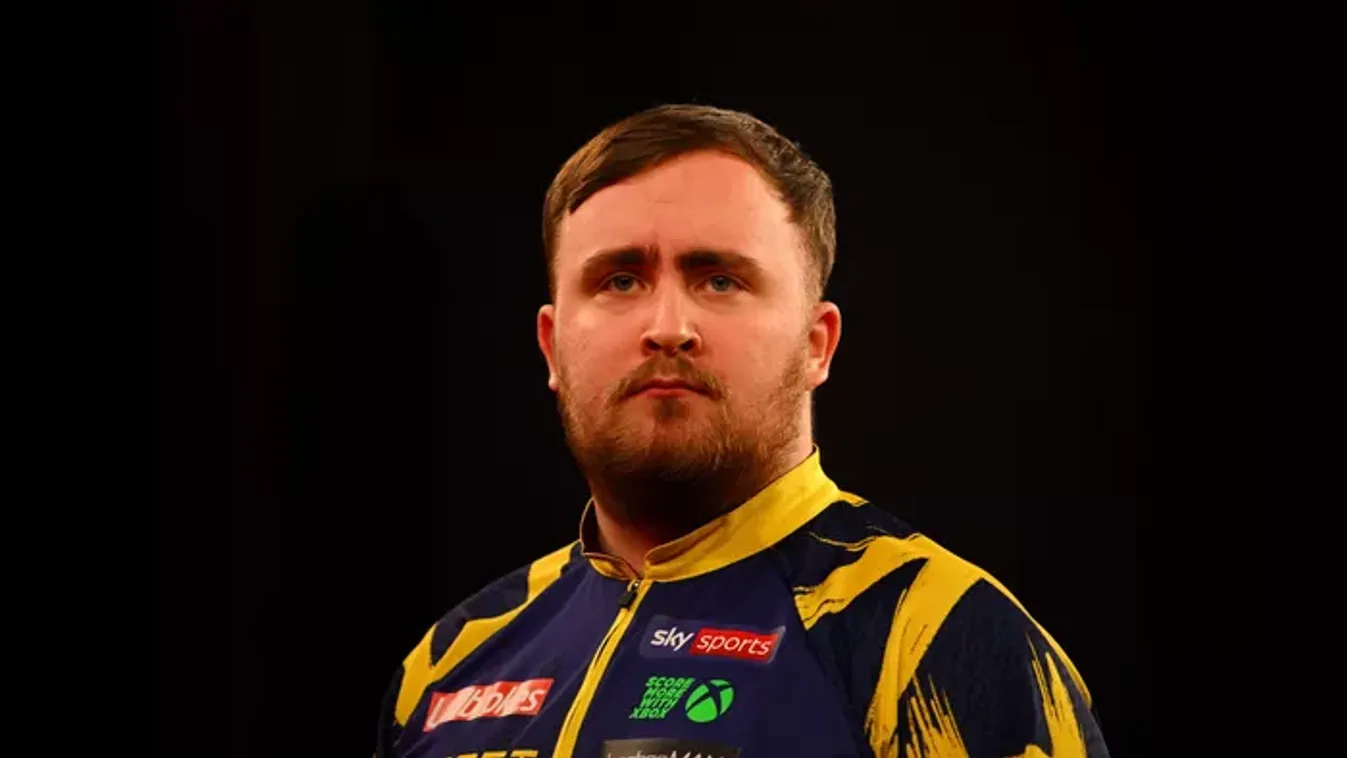 Gyorsétteremben kötött ki a népszerű világbajnok, hamburgereket osztogat