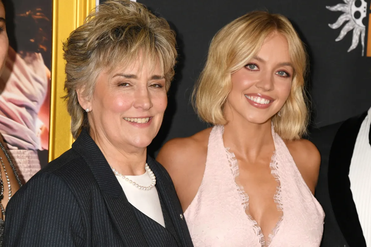 Christy Martin és Sydney Sweeney a Christy című film premierjén