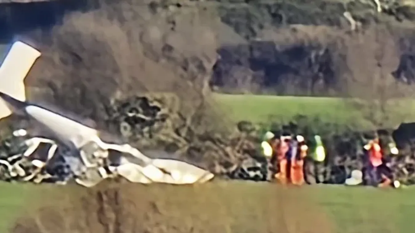 Megtörtént a legrosszabb: veszélyhelyzetet jelentett, majd lezuhant a repülő - Fotó