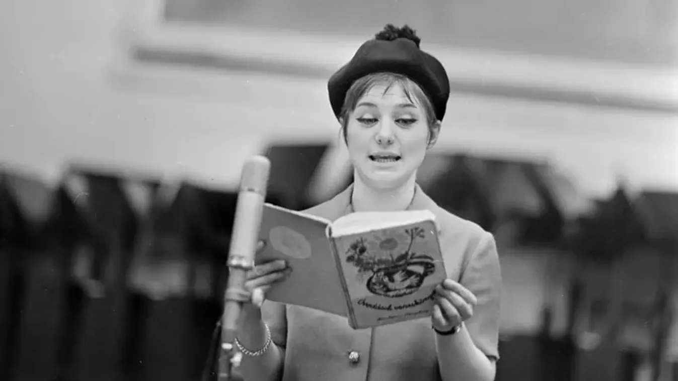 Szomszédok kvíz: mennyit tudsz Csűrös Karoláról, az ország kedvenc Etusáról?