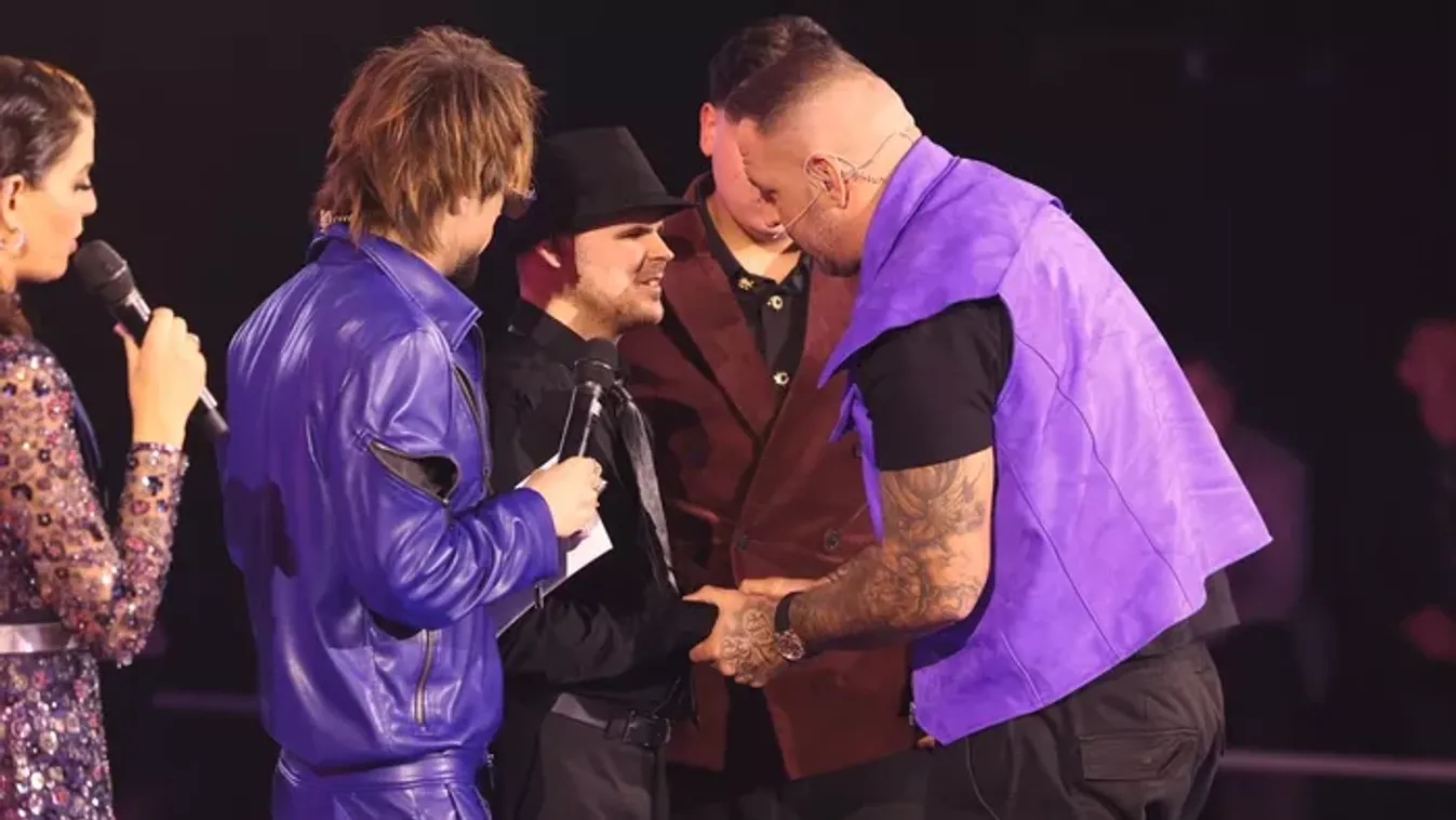 Óriási bejelentések, kegyetlen balhék és sírás a Megasztár második élő show-jában – galéria