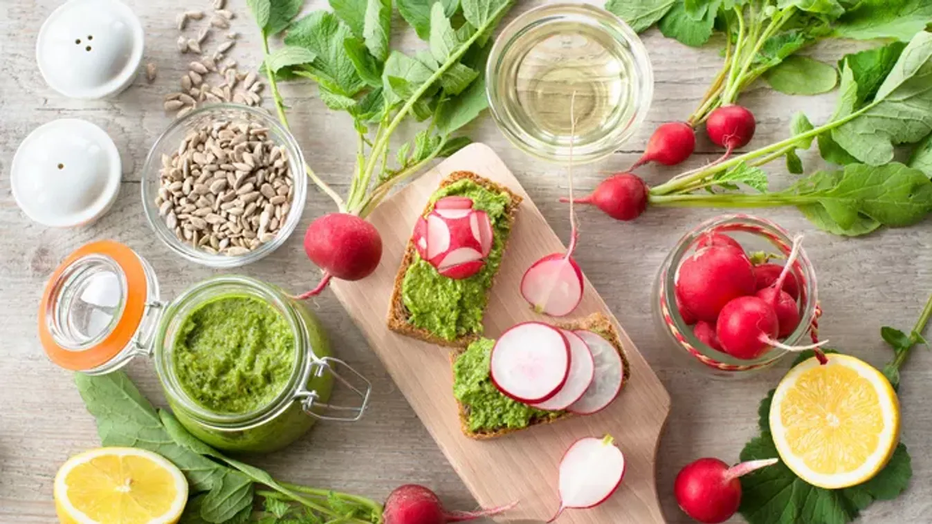 Ne dobd ki a reteklevelet, isteni pesto receptetet hoztunk – Próbáld ki te is a TikTok új kedvencét