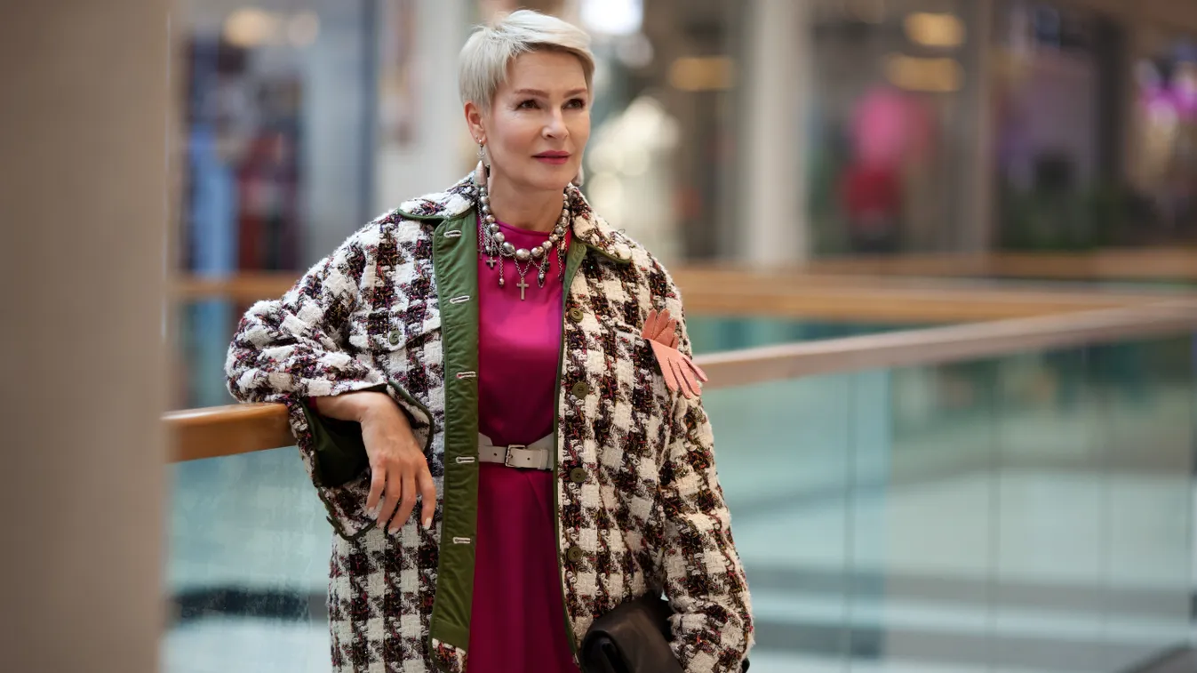 Megvan a 2025-ös tél legelőnyösebb fazonja: magabiztos és nőies megjelenés 50 felett