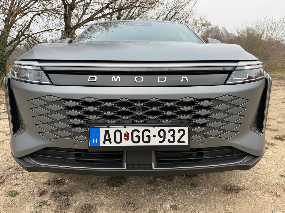 Omoda 9 SHS teszt eleje.