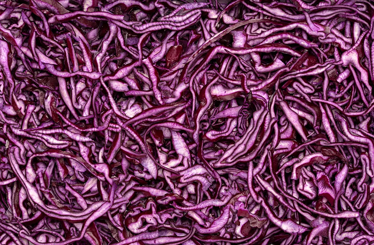 Felszeletelt lila káposzta