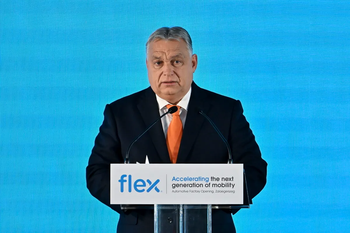 Orbán Viktor miniszterelnök beszédet mond a Flex új gyártócsarnokának átadásán Zalaegerszegen 2025. november 25-én