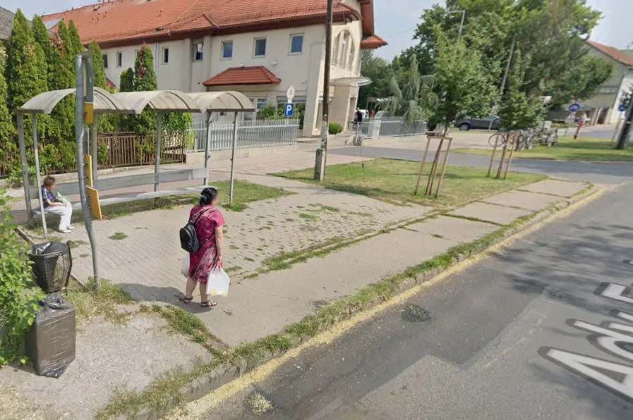 Monori buszmegállóban kellett megkezdeni az újraélesztést 