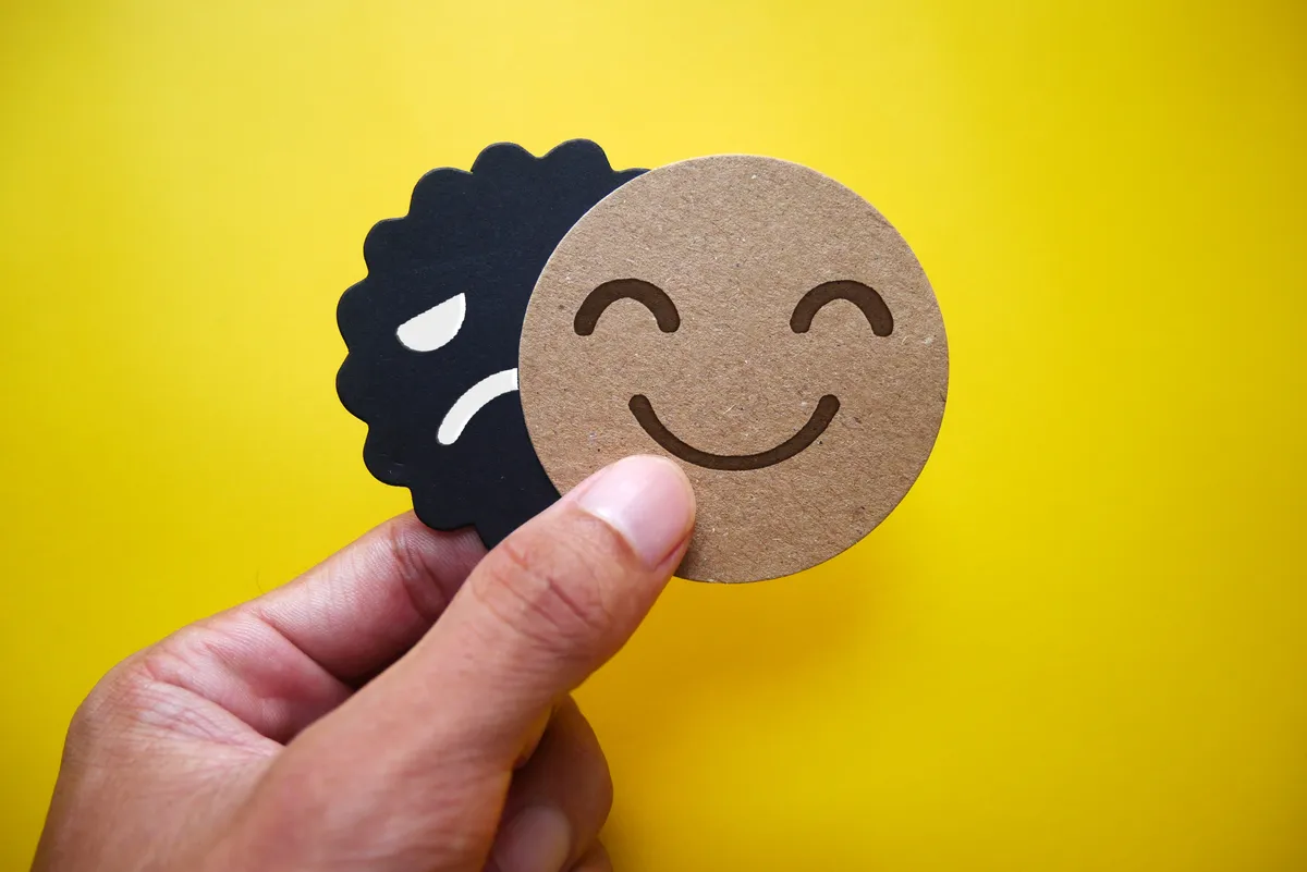 Egy nevető és egy szomorú smile töltsd ki a személyiségtesztet