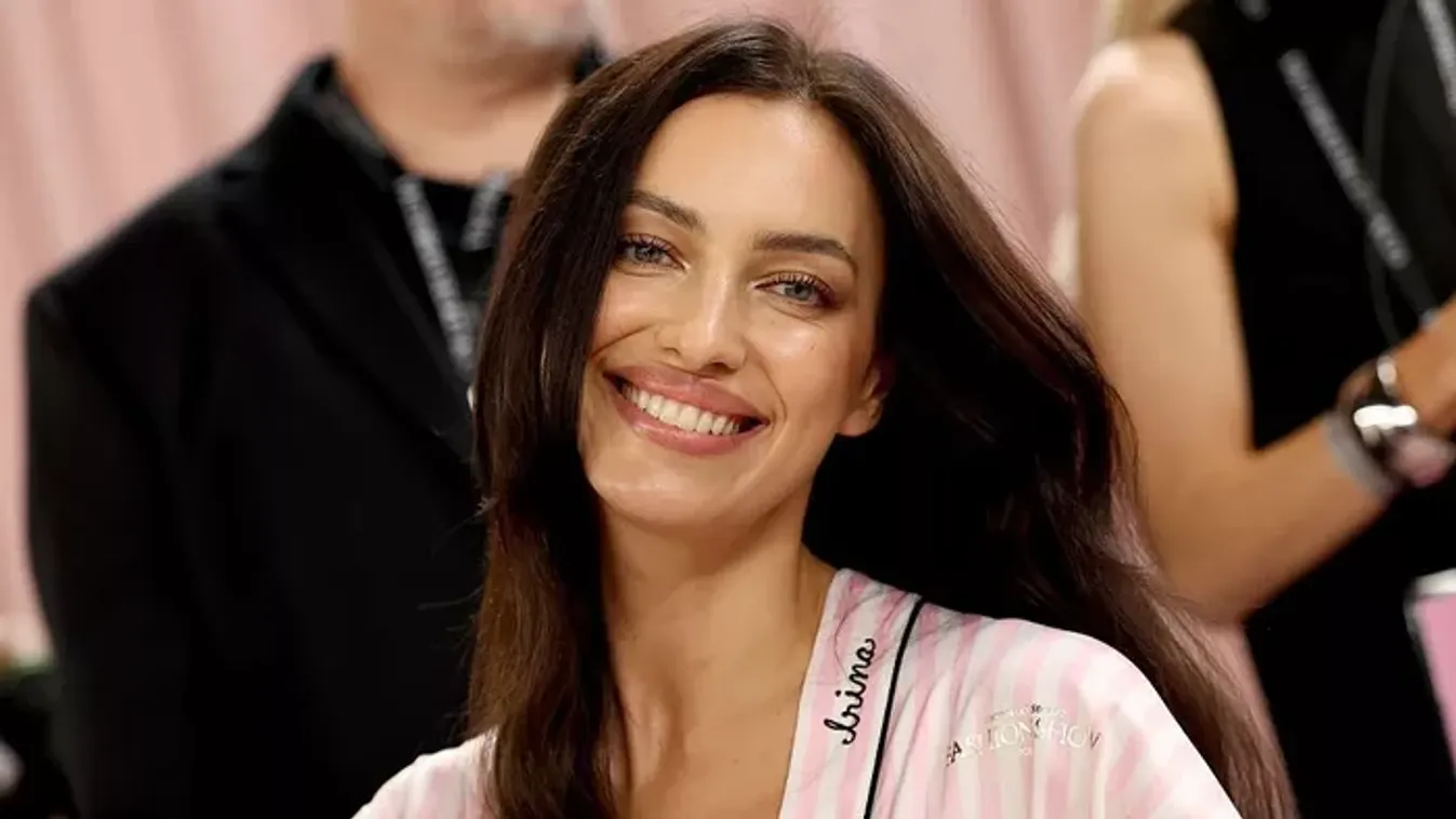 Tökéletes testet villantott, Ronaldo exe fehérneműre vetkőzött