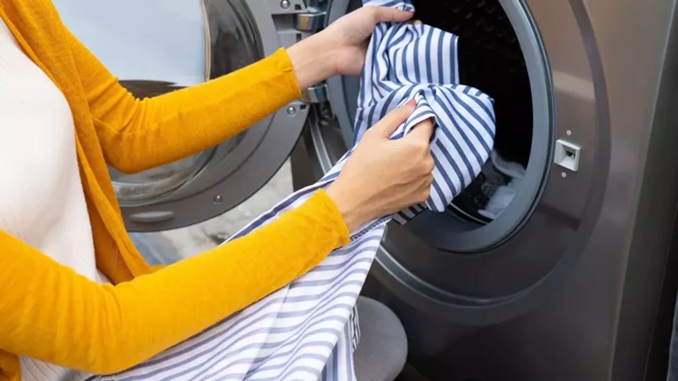 Az illatos ruhák titka: 10 praktika, hogy jó legyen beleszagolni a friss holmikba