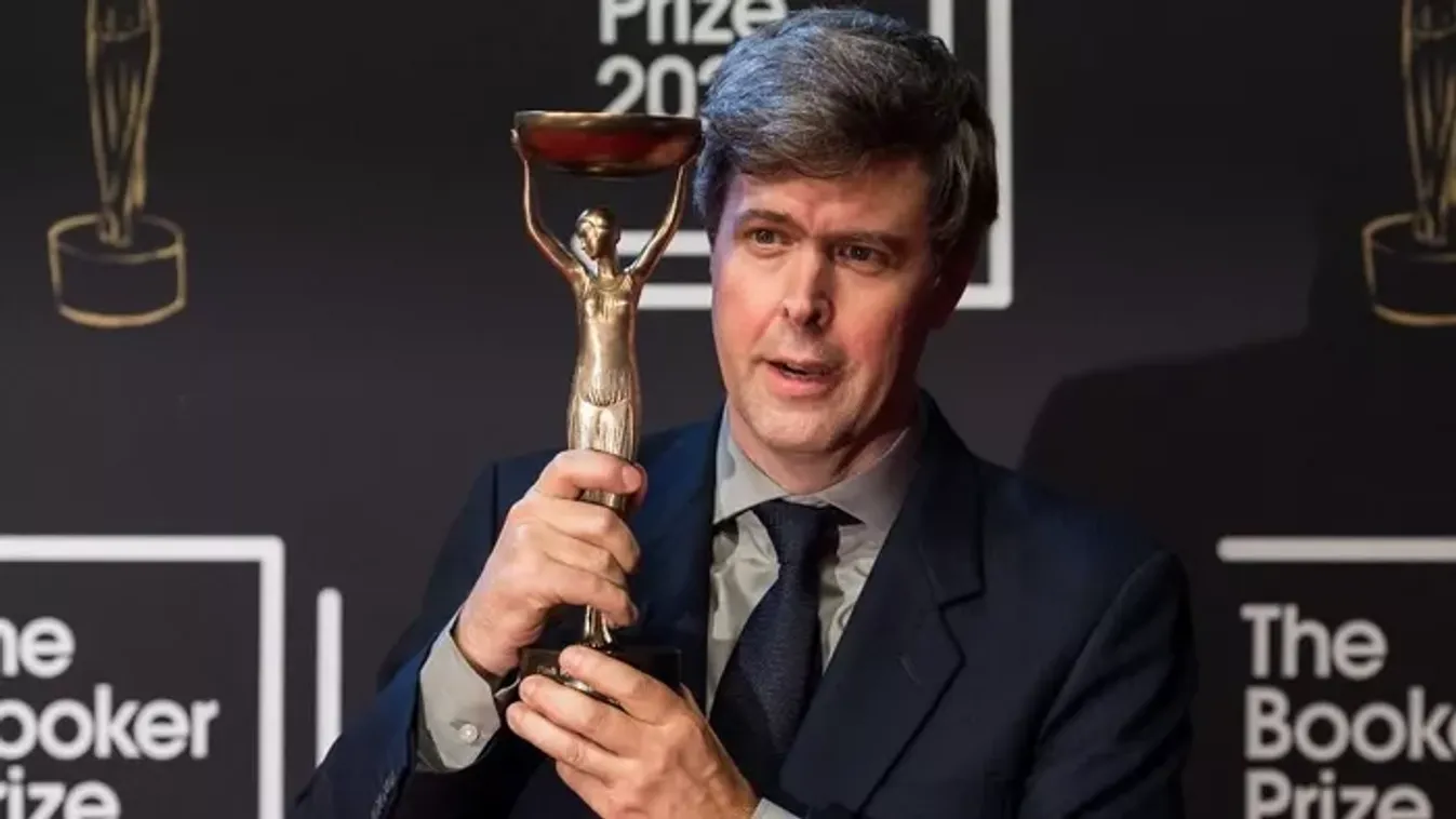 Magyar származású író nyerte az idei Booker-díjat